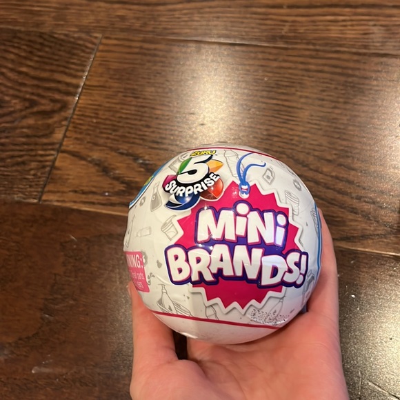 Unopened 4 back of mini brands suprises - Picture 3 of 3